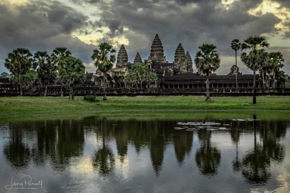dcs 1542 angkor wat sunset pond copy