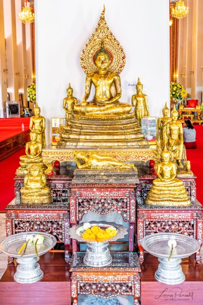 D85_2180-Edit_bangkok shrine