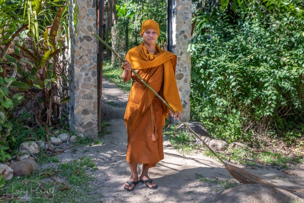 DSC 3225 pai monk